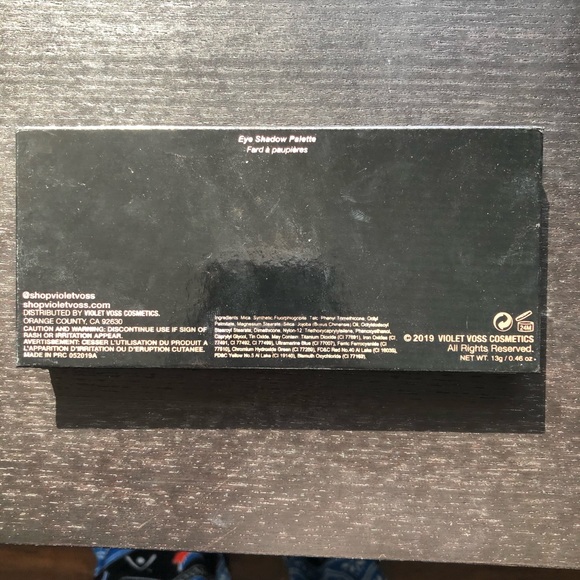 Violet Voss Essentials Palette - Picture 6 of 6